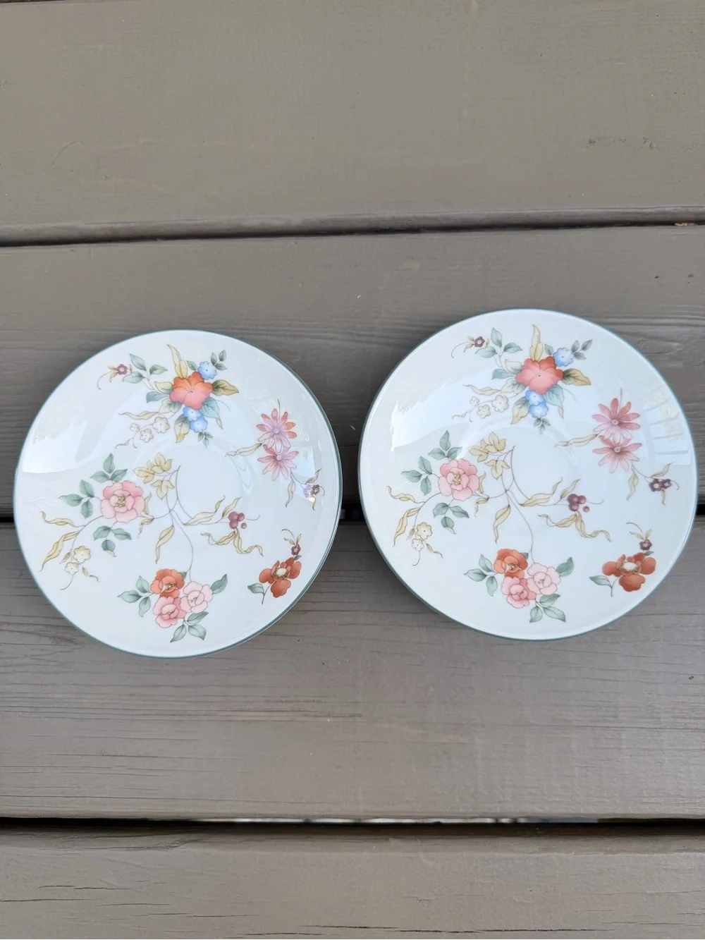 2 X Wedgewood Philippa Floral Porcelain Bone China Teacup and Saucer Set